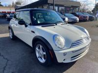 2006 MINI Cooper Base 2dr Hatchback TRADES WELCOME!! - Image 9