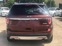 2016 Ford Explorer XLT . . . 3rd Row leather seats . . down -206-3054 👍☎ - Image 10