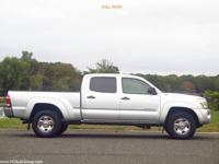 2005 Toyota Tacoma V6 4dr Double Cab 4WD East Brunswick, NJ - Image 6