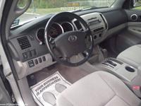 2005 Toyota Tacoma V6 4dr Double Cab 4WD East Brunswick, NJ - Image 8