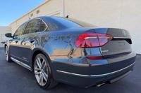 2017 Volkswagen Passat 1.8T R Line 4dr Sedan 💥100% FINANCING 100%💥 - Image 4