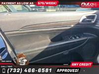 2018 Jeep Grand Cherokee Limited 4x4 4 x 4 4-x-4 All advertised prices are DOWN PAYMENTS - Image 9