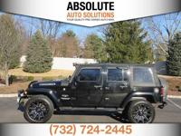 2014 Jeep Wrangler Unlimited Sahara 4x4 4dr SUV Jeep Wrangler Unlimited Sedan - Image 3
