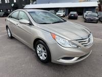 2011 hyundai sanata 117k graet condition , Denver - Image 2