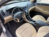 2011 hyundai sanata 117k graet condition , Denver - Image 8