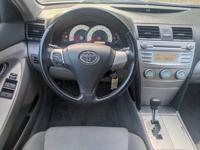 SILVER TOYOTA CAMRY SE -TOYOTA DEALER MAINTAINED - BRAND NEW AC SYSTEM POWDER SPRINGS - Image 5