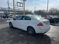 2014 Volvo S60 4dr Sdn T6 AWD pennsauken - Image 9