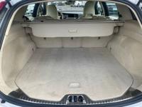 2015 Volvo V60 2015.5 4dr Wgn T5 Premier AWD pennsauken - Image 4