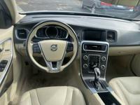2015 Volvo V60 2015.5 4dr Wgn T5 Premier AWD pennsauken - Image 7