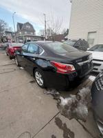 2015 Nissan Altima SV Lansdowne - Image 4