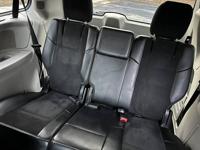 2014 Chrylser town & coutnry 30th anv otp east - Image 7