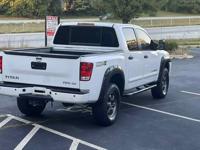2013 Nissan titan pro otp east - Image 4