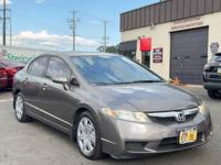 2010 HONDA CIVIC LOW MILES GREAT ON GAS RUNS GREAT WARRANTY FEASTERVILLE - Image 9