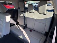 2024 Nissan Pathfinder SL Stockbridge - Image 9