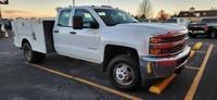 • 2016 Chevy Silverado 3500HD Work Truck | Utility Body + Crane 🏗️ - Image 4