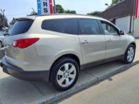 2012 Chevrolet Traverse LT AWD 4dr SUV w/ 1LT long island - Image 9
