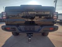 20 Jeep Gladiator Sport 4x4 Sport 4dr Crew C down payment w,a.c Houston - Image 7