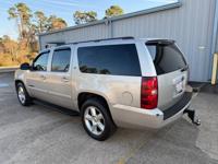 2008 Chevrolet Suburban LT Humble area - Image 7