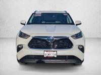 2020 Toyota Highlander Hybrid Limited SUV Electric AUTONATION Call (760) 840-2312 to confirm availability - January 30th - Image 3