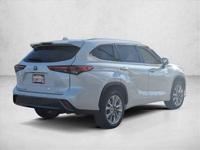 2020 Toyota Highlander Hybrid Limited SUV Electric AUTONATION Call (760) 840-2312 to confirm availability - January 30th - Image 6