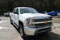 2017 Chevrolet 2500hd Crew, white, 4WD, 49,000 miles Raleigh/Morrisville - Image 4