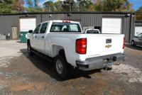 2017 Chevrolet 2500hd Crew, white, 4WD, 49,000 miles Raleigh/Morrisville - Image 10