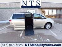 34K MILE TOYOTA SIENNA LMTED LEATHER HANDICAP WHEELCHAIR PWR RAMP VAN Irving, TX