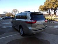 34K MILE TOYOTA SIENNA LMTED LEATHER HANDICAP WHEELCHAIR PWR RAMP VAN Irving, TX - Image 7