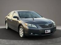 CLEAN TITLE • 2009 TOYOTA CAMRY XLE V6 • 2-OWNER • 52 SERVICE RECORDS HILLSBORO - Image 4