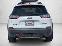 2019 Jeep Cherokee Trailhawk Elite 4x4 4WD SUV AUTONATION Call (760) 405-8909 to confirm availability - January 30th - Image 5