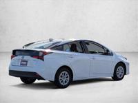 2022 Toyota Prius LE Electric AUTONATION Call (386) 603-6783 to confirm availability - January 30th - Image 6