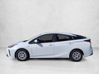2022 Toyota Prius LE Electric AUTONATION Call (386) 603-6783 to confirm availability - January 30th - Image 10