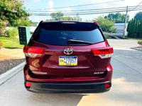 2019 Toyota Highlander XLE PREMIUM SUV WITH 3rd ROW SEAT ! ! LOW MILEA PHILADELPHIA - Image 5