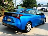 2019 Toyota Prius L Eco PREMIUM sedan HYBRID ! PHILADELPHIA - Image 4