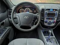 HYUNDAI SANTA FE SUV -ONLY 29,973 MILES-SENIOR OWNED-WELL KEPT POWDER SPRINGS - Image 4