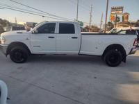 22 RAM 3500 Tradesman 4x4 4dr Crew Cab 8 ft LB DRW Down payment Houston - Image 5