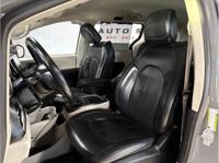 2021 Chrysler Pacifica Touring L Minivan (READ AD) north san diego county - Image 9