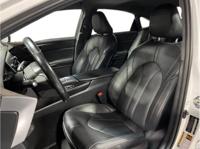 2020 Toyota Avalon Hybrid XLE Sedan (READ AD) north san diego county - Image 9