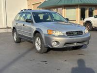 2007 SUBARU OUTBACK AWD// MANUAL TRANSMISSION GAS SAVER// GREAT DEAL - Image 4