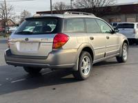2007 SUBARU OUTBACK AWD// MANUAL TRANSMISSION GAS SAVER// GREAT DEAL - Image 6