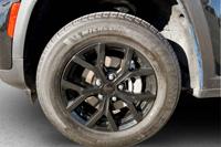 2024 Jeep Grand Cherokee Altitude X suv Diamond Black Crystal CALL 928-351-6484 FOR AVAILABILITY - Image 10