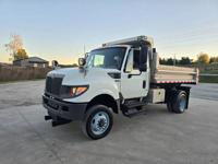2014 INTERNATIONAL 4x4 HD DUMP TRUCK Plow 300hp 16K AC AUTO UNDER CDL! St Joseph MO - Image 5