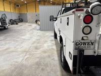 2015 Ford F350 XL Regular Cab 4wd Utility Bed Mid TN - Image 10