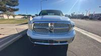 2017 Ram 1500 Crew Cab - Financing Available! phx north - Image 9