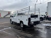 2019 Ford f-250 f250 f 250 XL ROYAL UTILITY BED! POWER INVERTER! 4X4! - Image 4