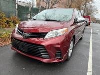 2018 Toyota Sienna L Staten Island NY - Image 3