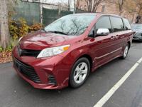 2018 Toyota Sienna L Staten Island NY - Image 4