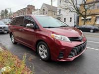 2018 Toyota Sienna L Staten Island NY - Image 10