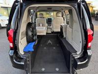 2015 Dodge Grand Caravan Wheelchair Van - REAR LOADER / 42K MILES seattle - Image 10