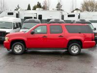 2007 Chevrolet Suburban 2500 LS / 4WD / 6.0L VORTEC V8 / ONLY 45K ! Suburban In Beaverton - Image 5